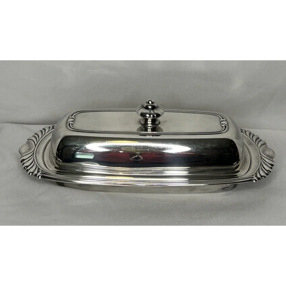 Oneida Ltd Silver Plated Butter Dish Scalloped‎ Shell Handles Domed Lid Vintage